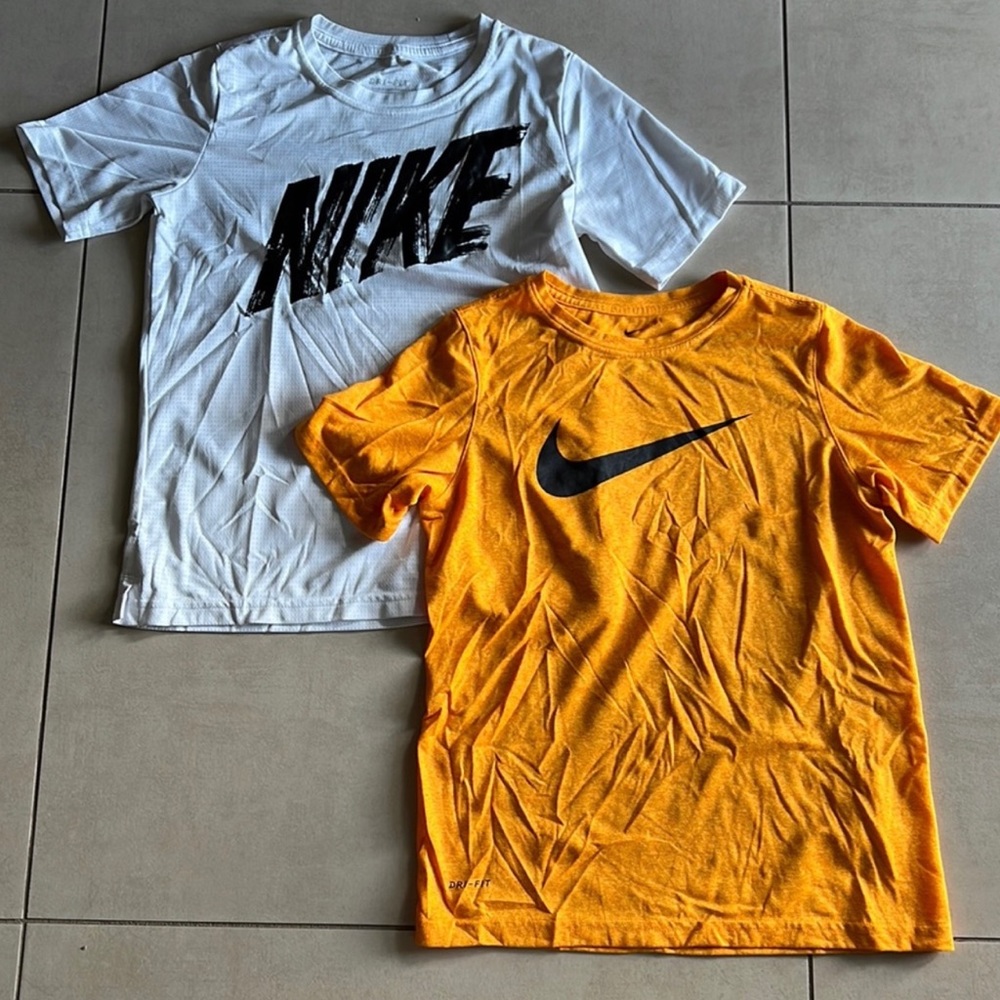 Nike boys T pack
